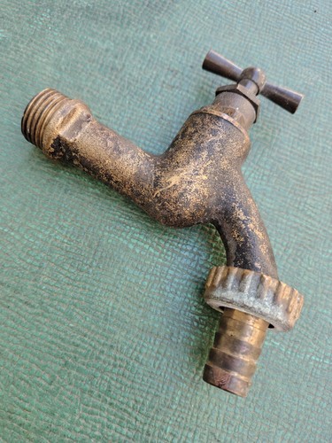Alter wasserhahn messing - alter,