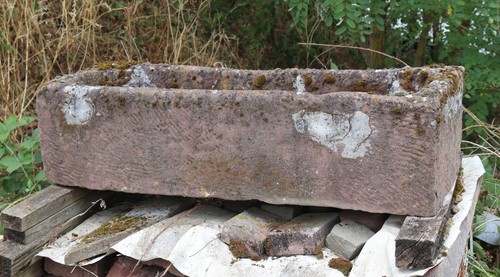 Antiker handbehauener
